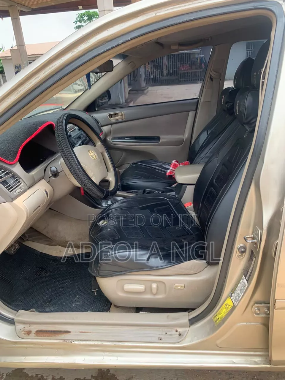 Toyota Camry 2005 Gold
