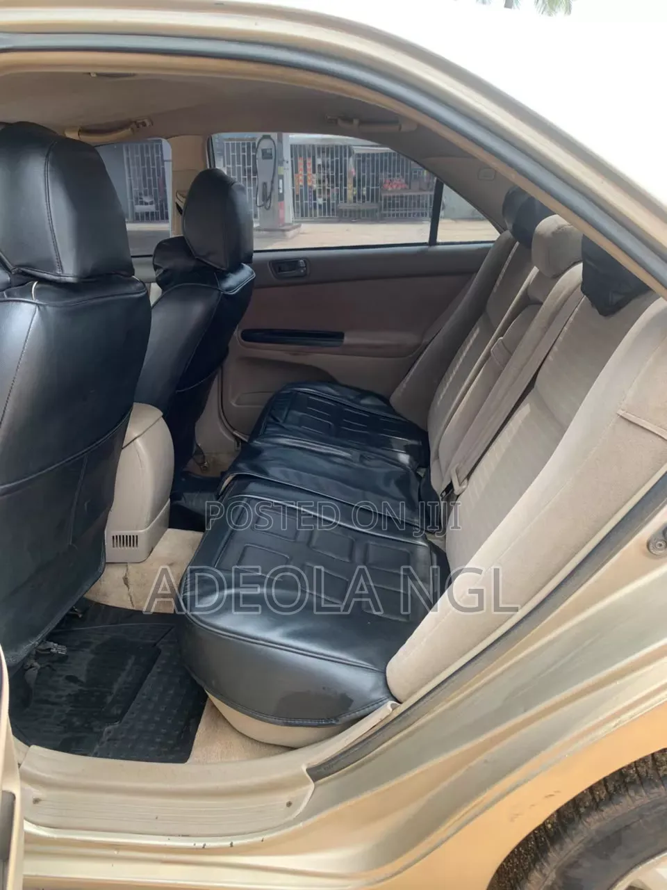 Toyota Camry 2005 Gold