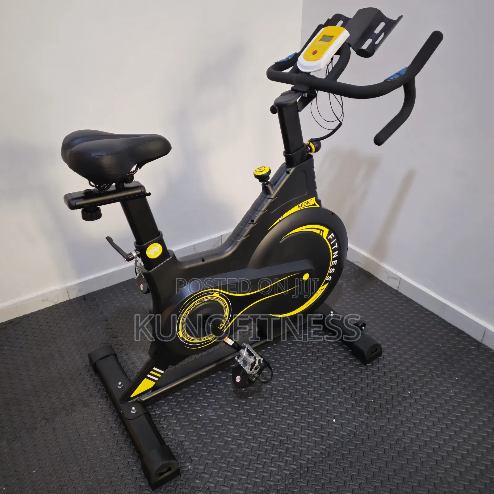 Spinning Bike 150kg Capacity With Magnetic Resistance