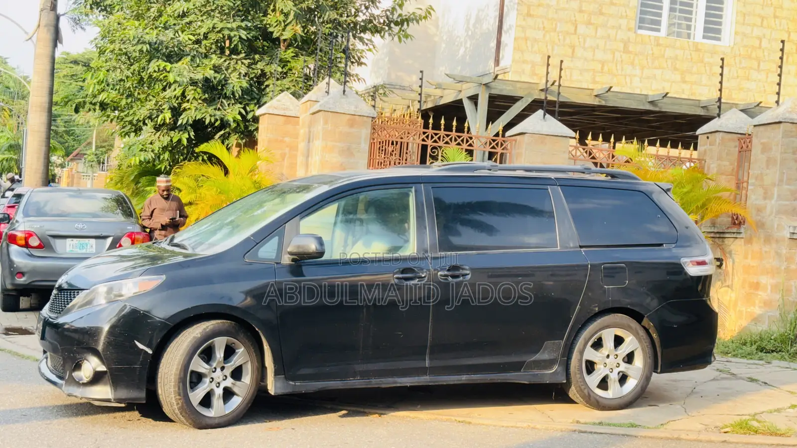 Toyota Sienna 2011 Black