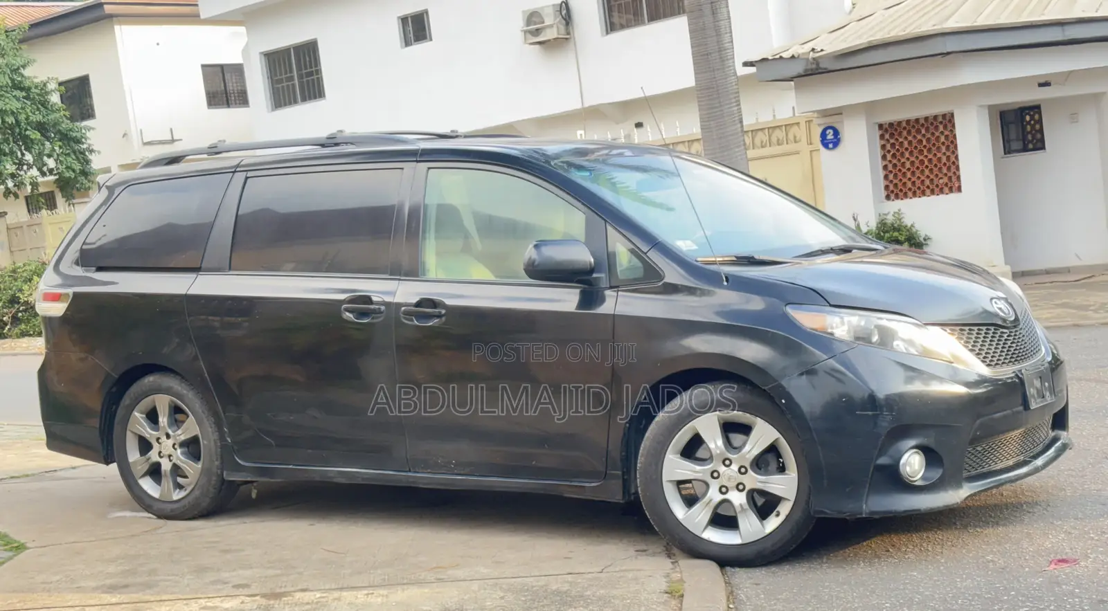 Toyota Sienna 2011 Black