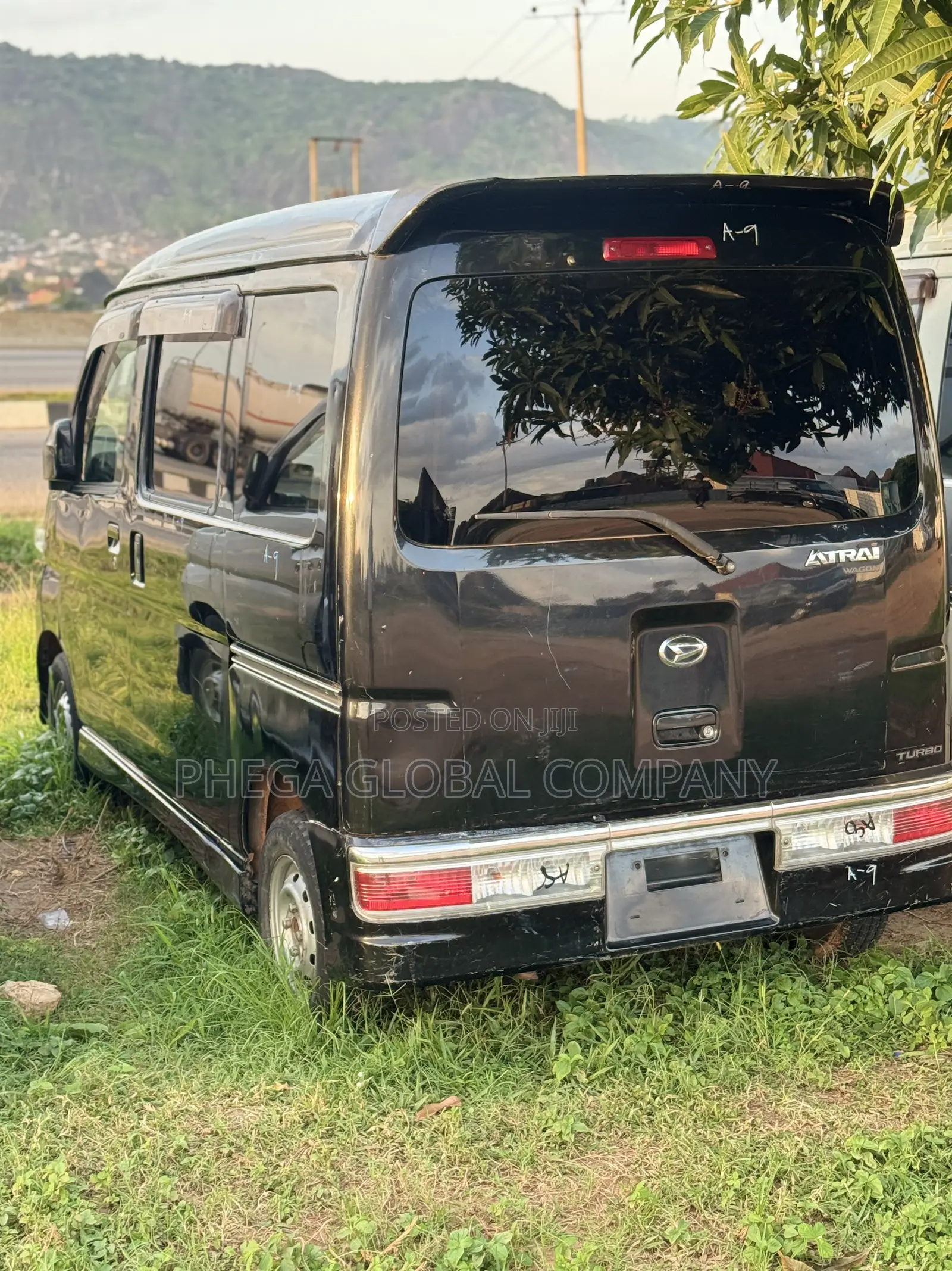 Daihatsu Hijet 2010 Black
