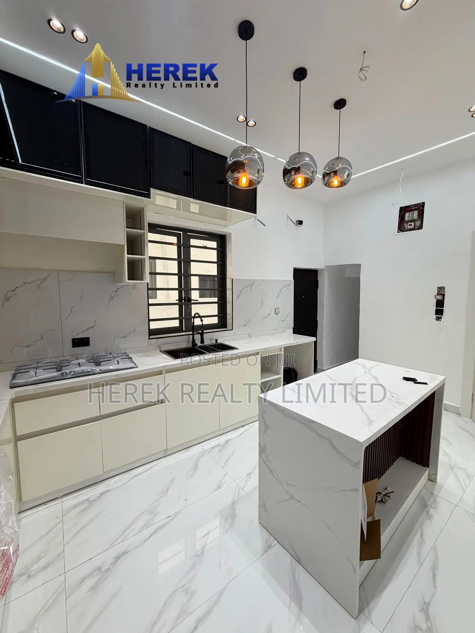 4bdrm Duplex in Lekki Palm City, Ado / Ajah for sale