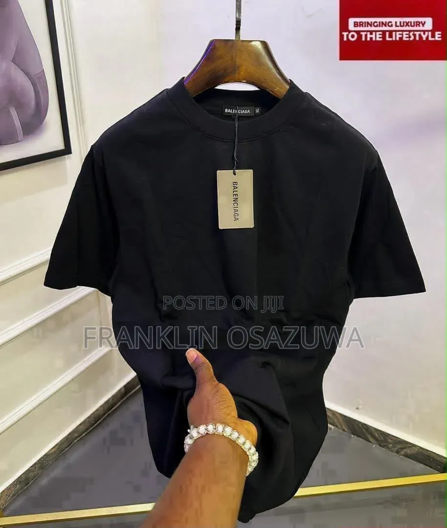 Original Balenciaga Men's Premium Round Neck T-Shirt