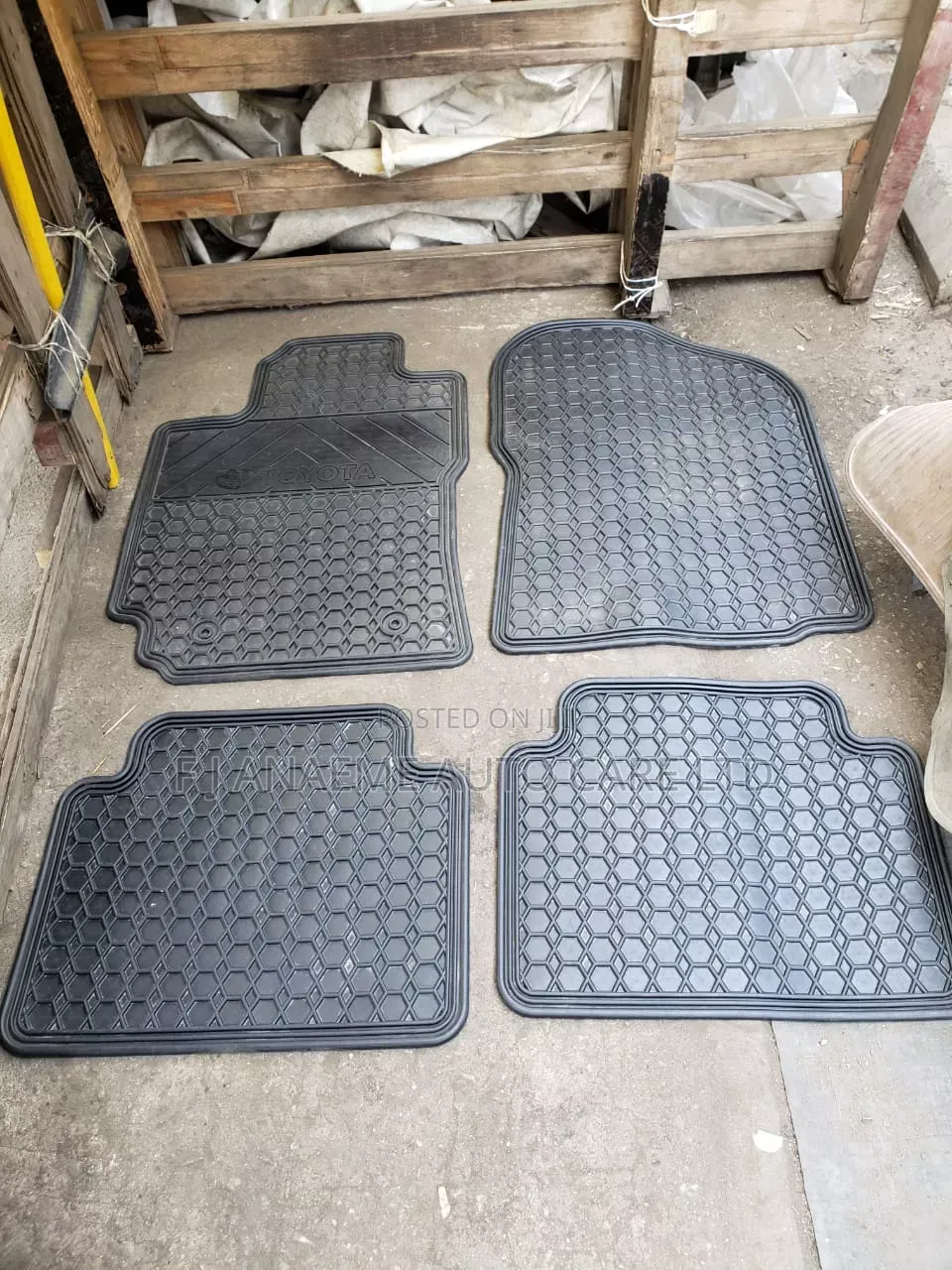 Toyota Follow Come Tokunbo Footmat for All Kinds of Toyota Car and SUV