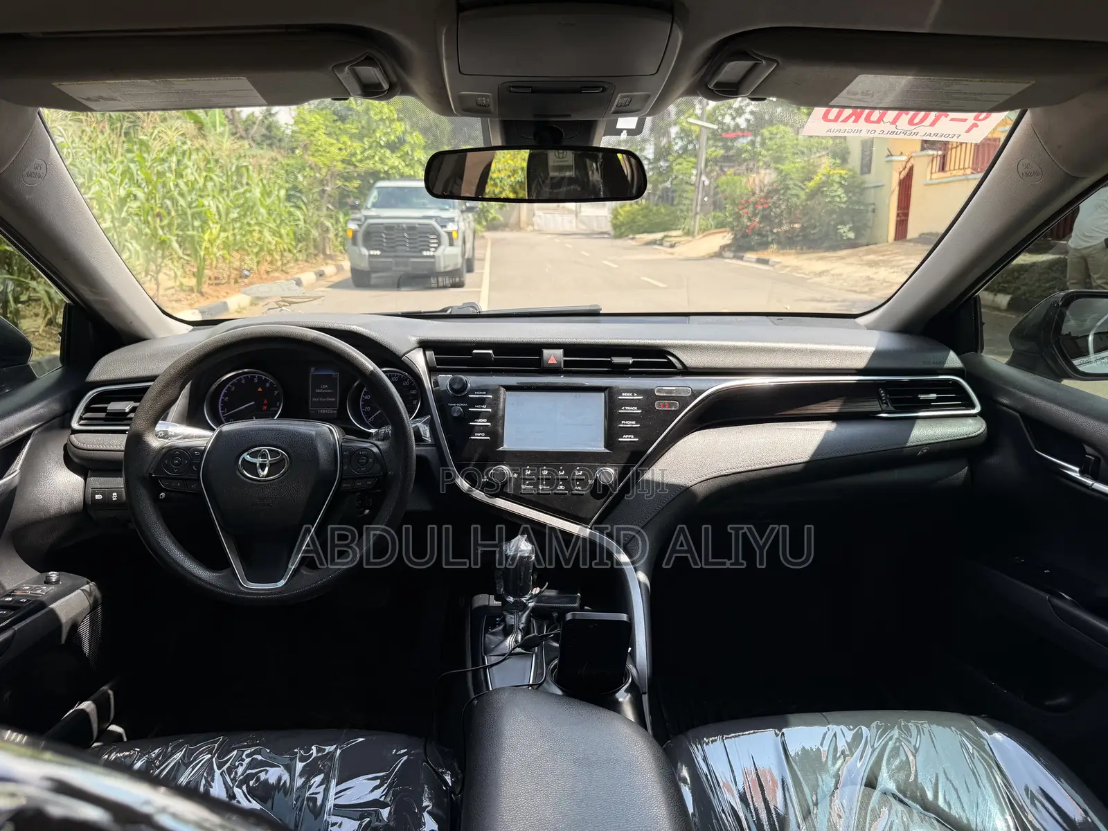 Toyota Camry LE FWD (2.5L 4cyl 8AM) 2018 Silver