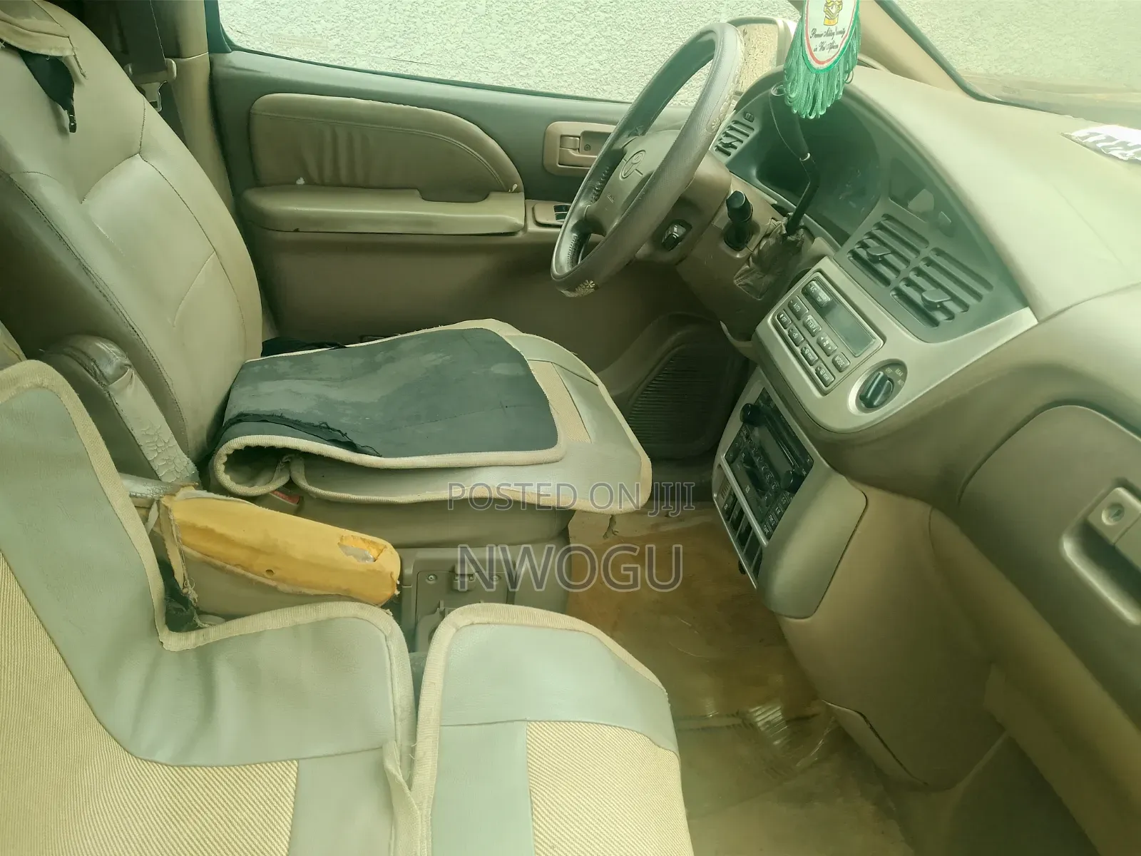 Toyota Sienna 2003