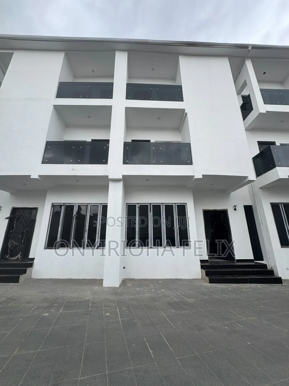 4bdrm Townhouse / Terrace in Jabi Main for rent