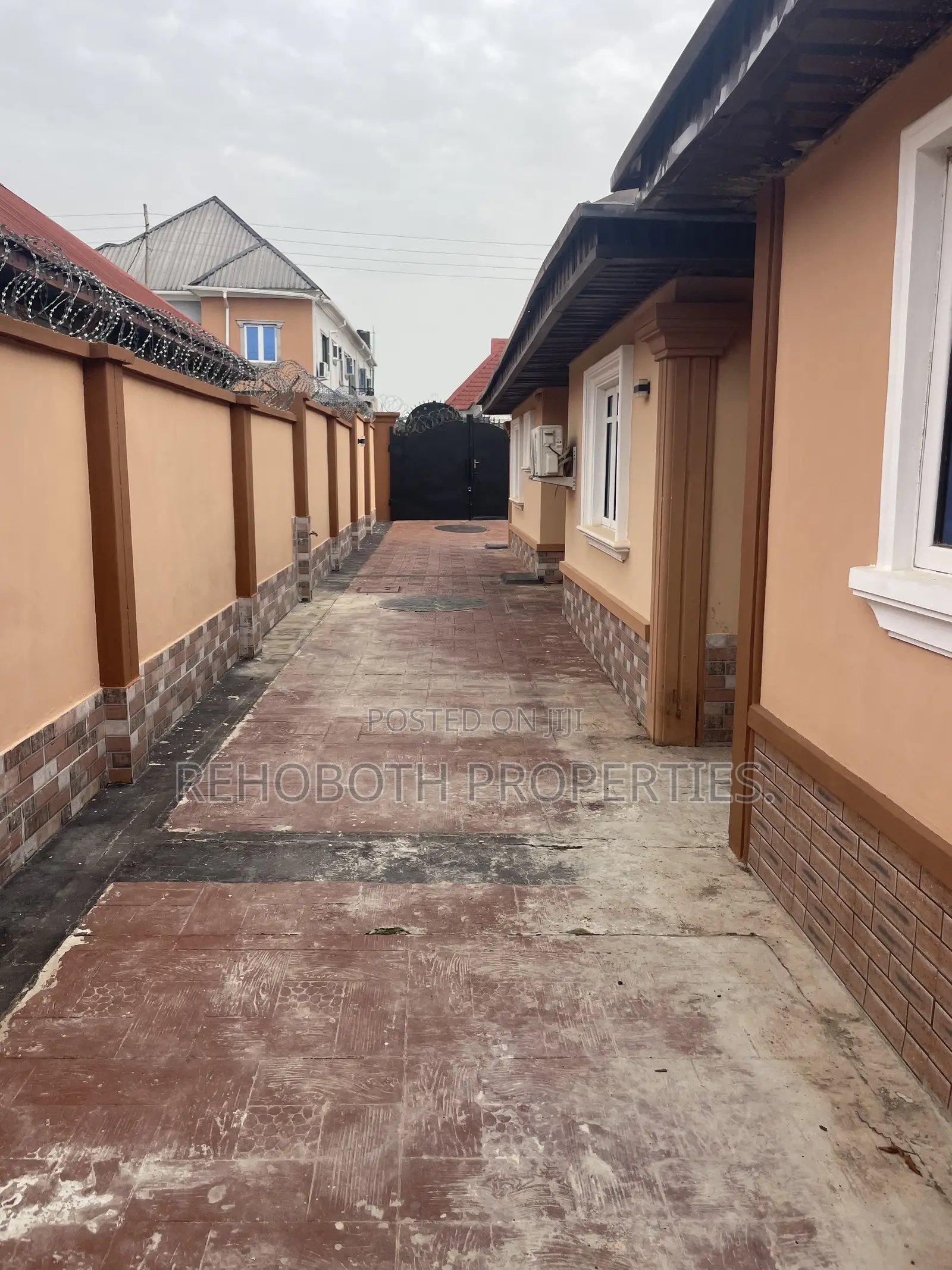 2bdrm Bungalow in Alaaka Elebu, Akala Express for rent