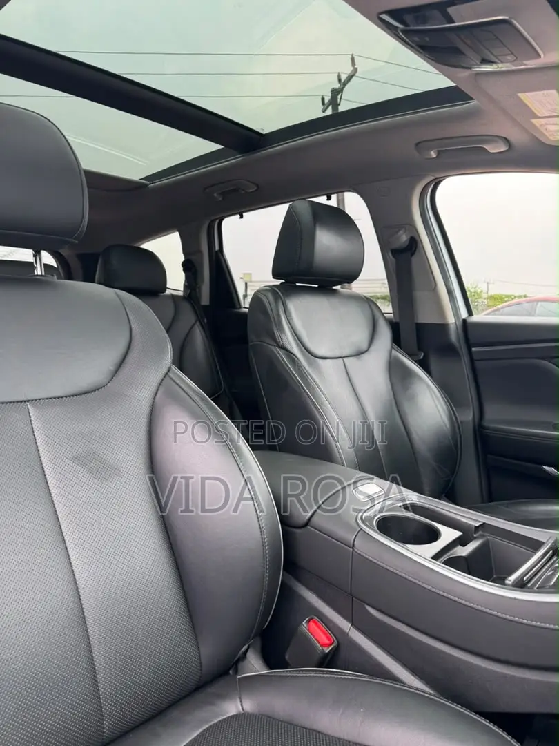 Hyundai Santa Fe 2021 White