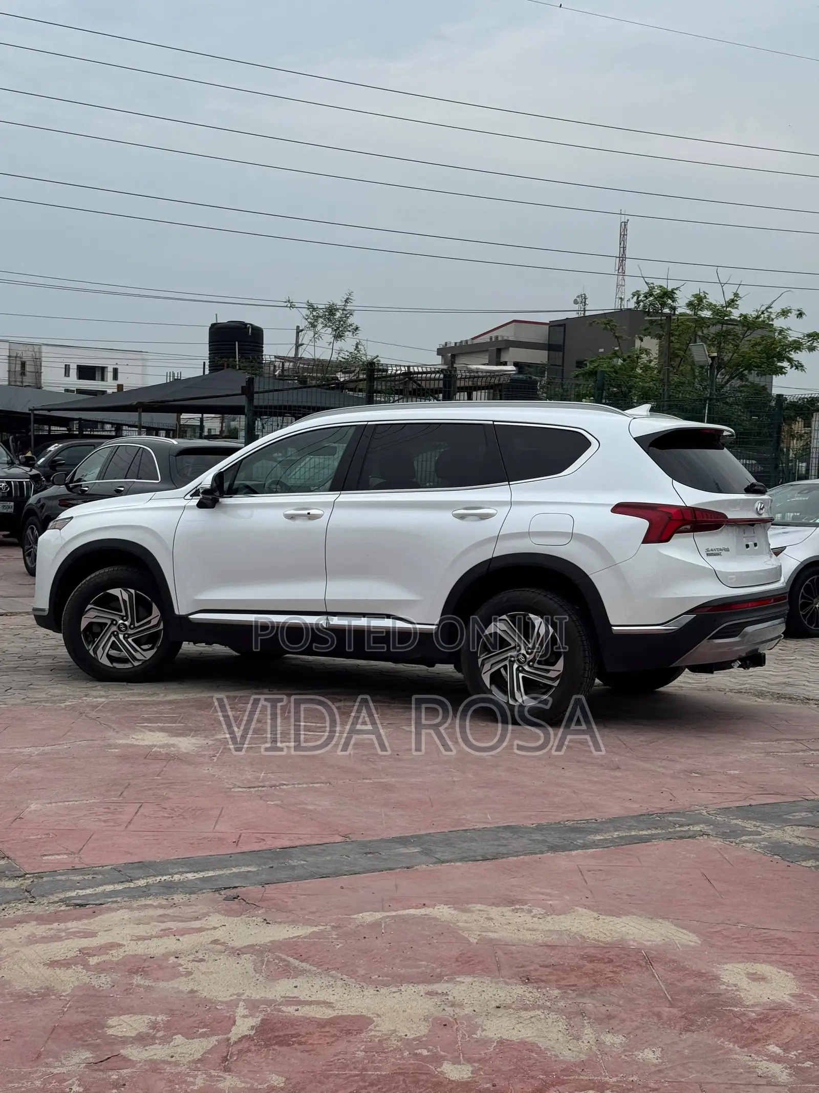 Hyundai Santa Fe 2021 White