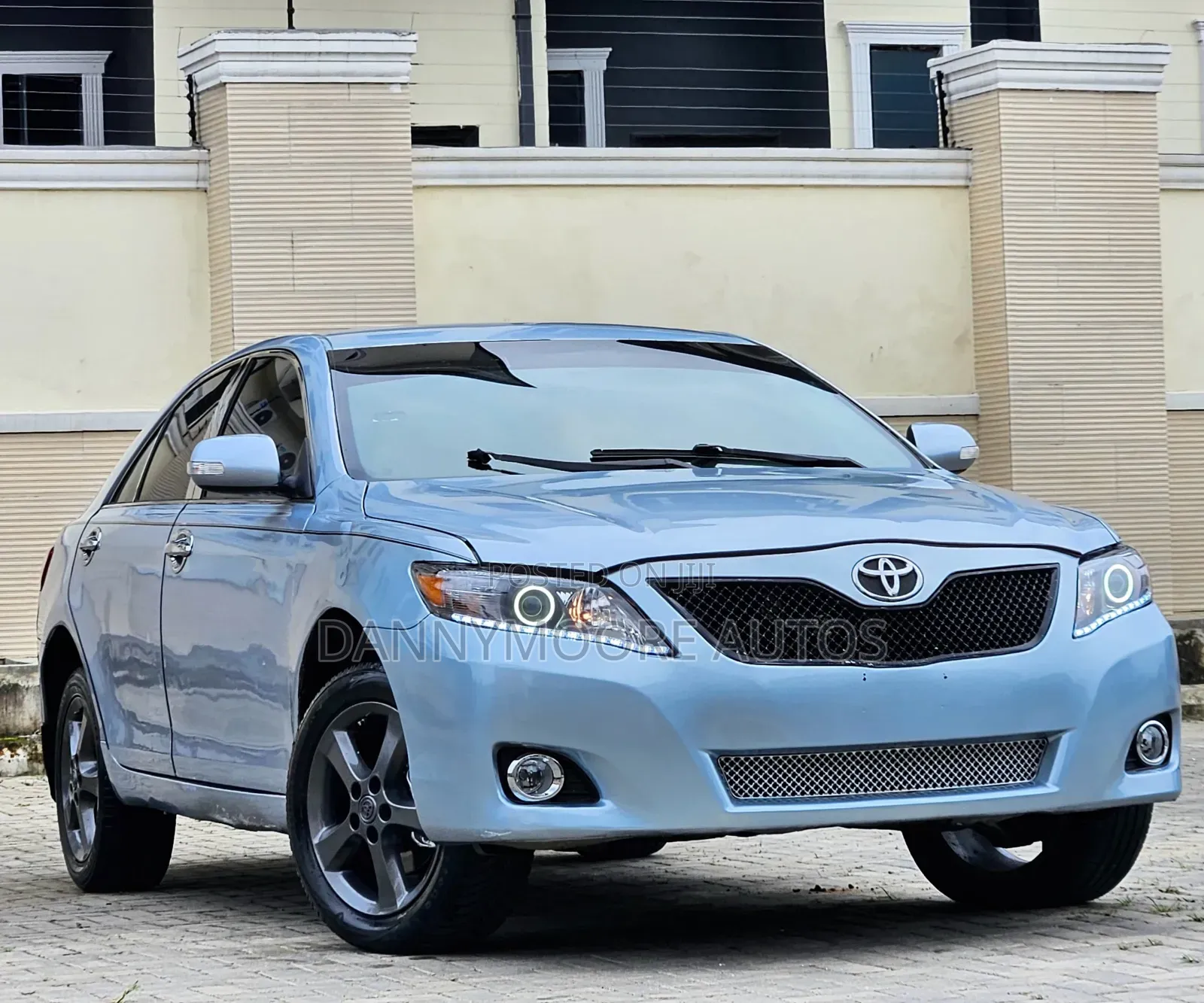 Toyota Camry 2011 Blue