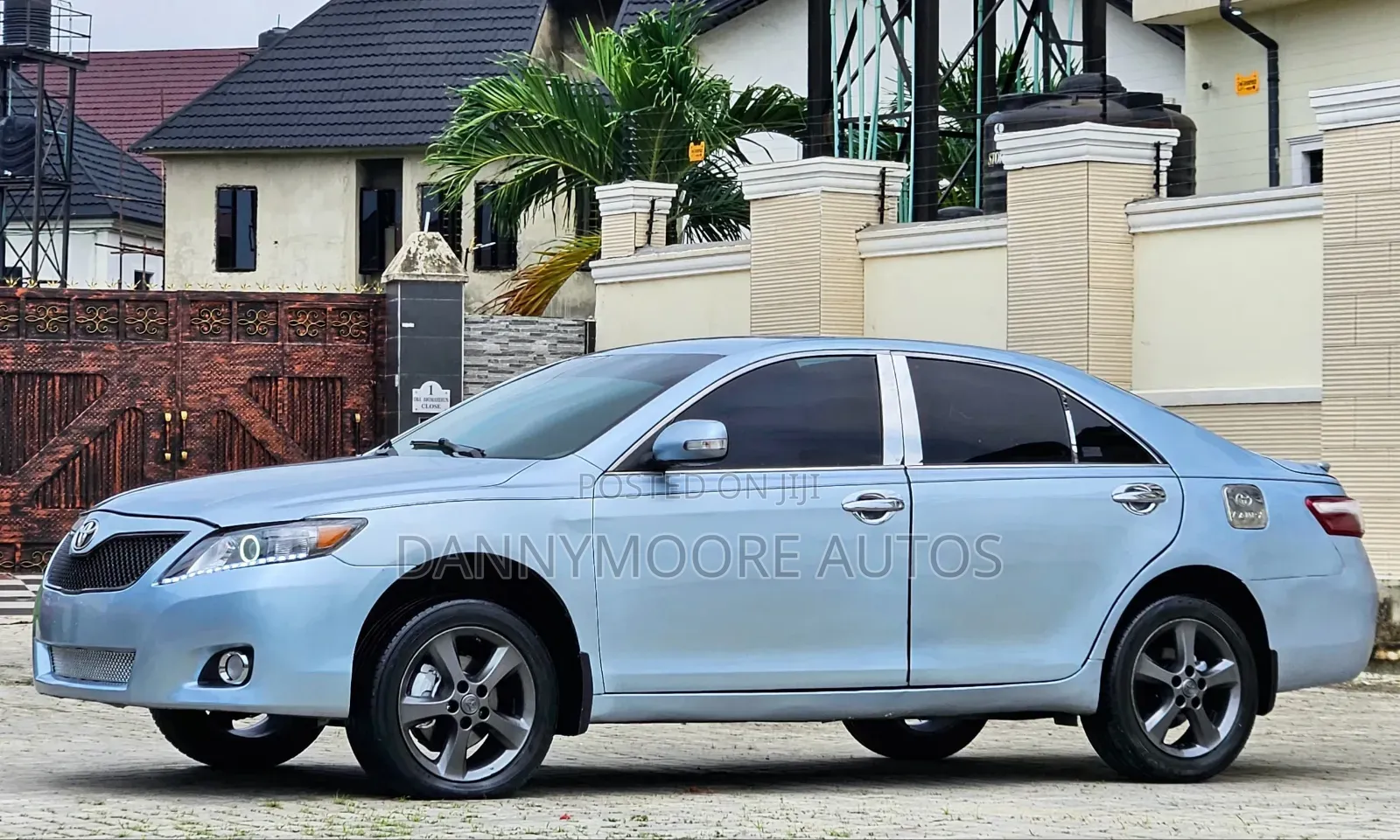 Toyota Camry 2011 Blue