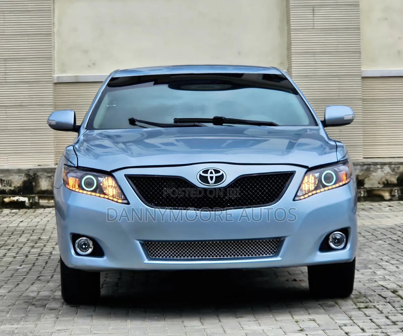 Toyota Camry 2011 Blue