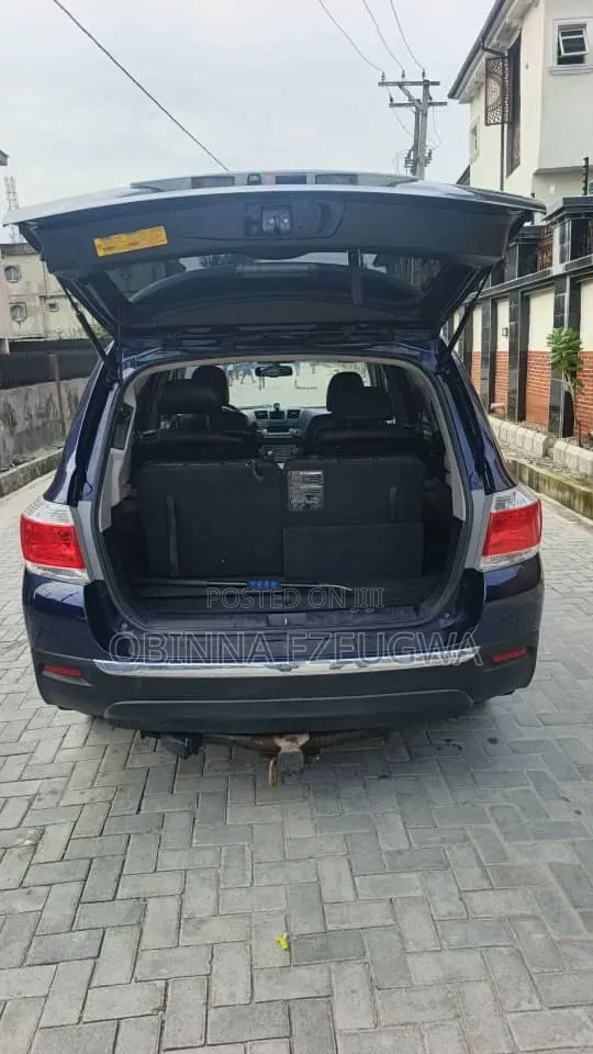 Toyota Highlander 2013 Blue
