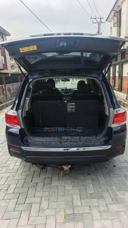 Toyota Highlander 2013 Blue