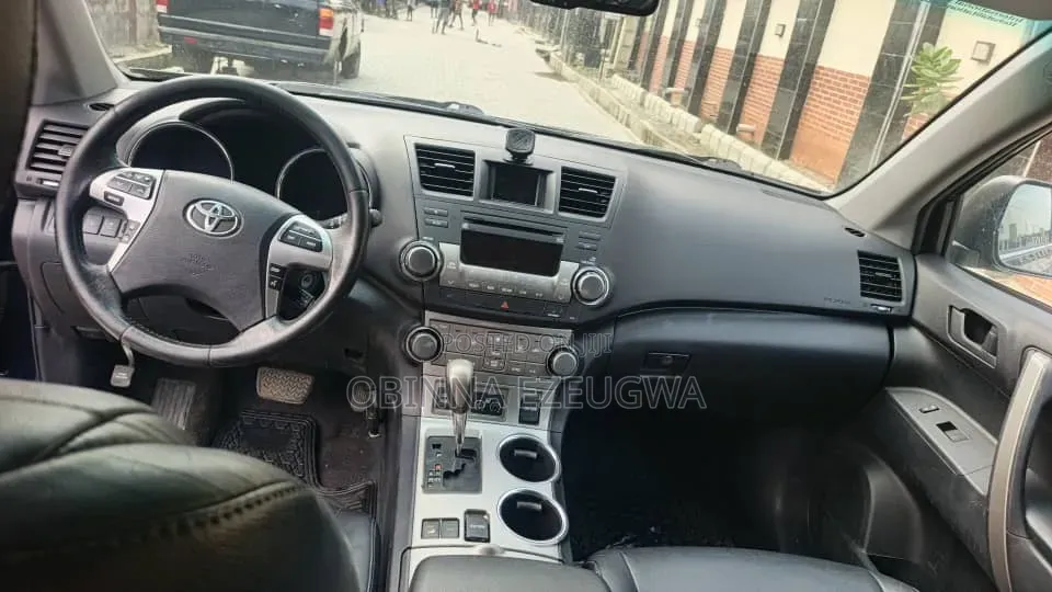 Toyota Highlander 2013 Blue