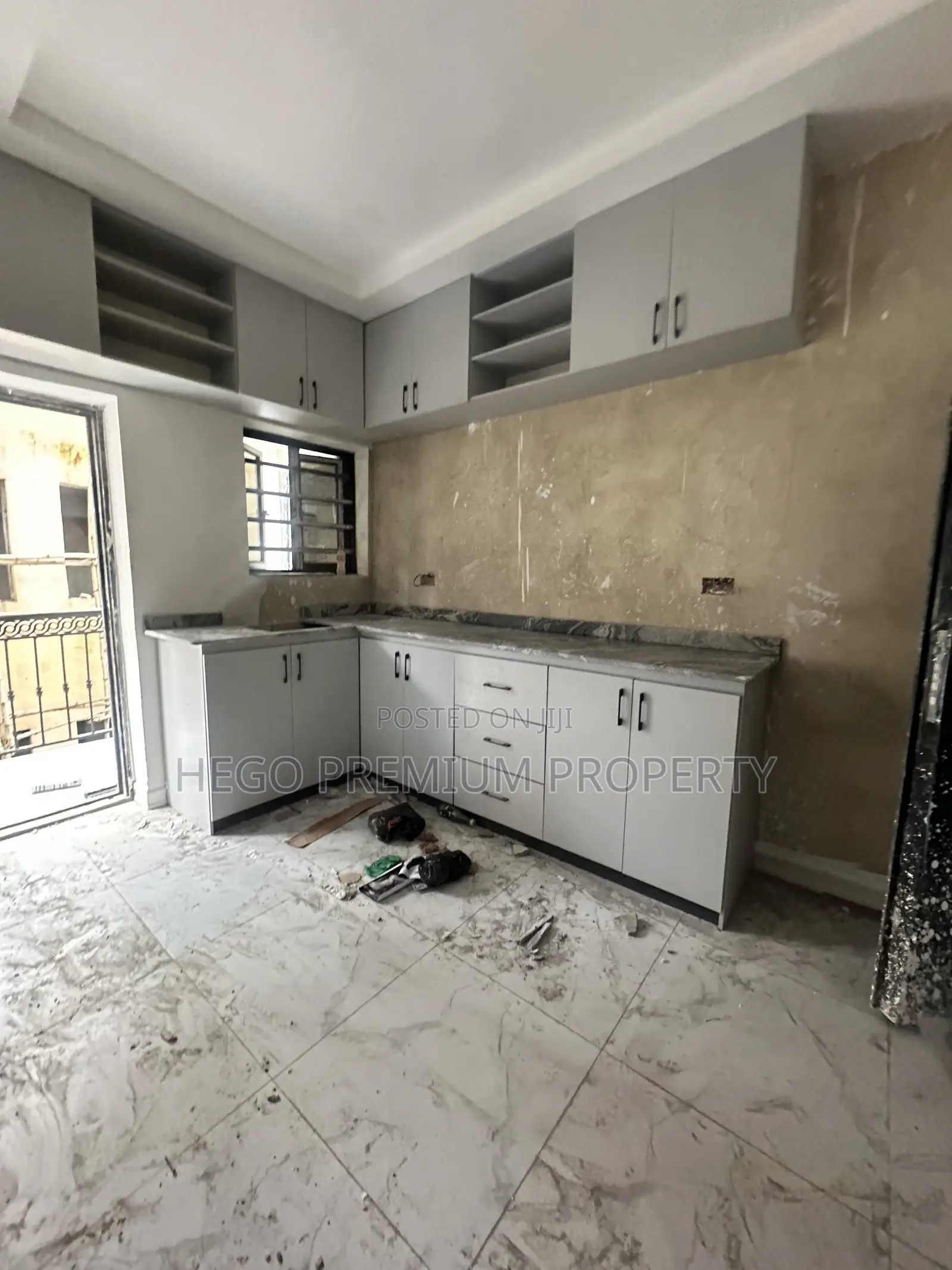 2bdrm Block of Flats in Tombia Extension, GRA Phase 2 / Port-Harcourt