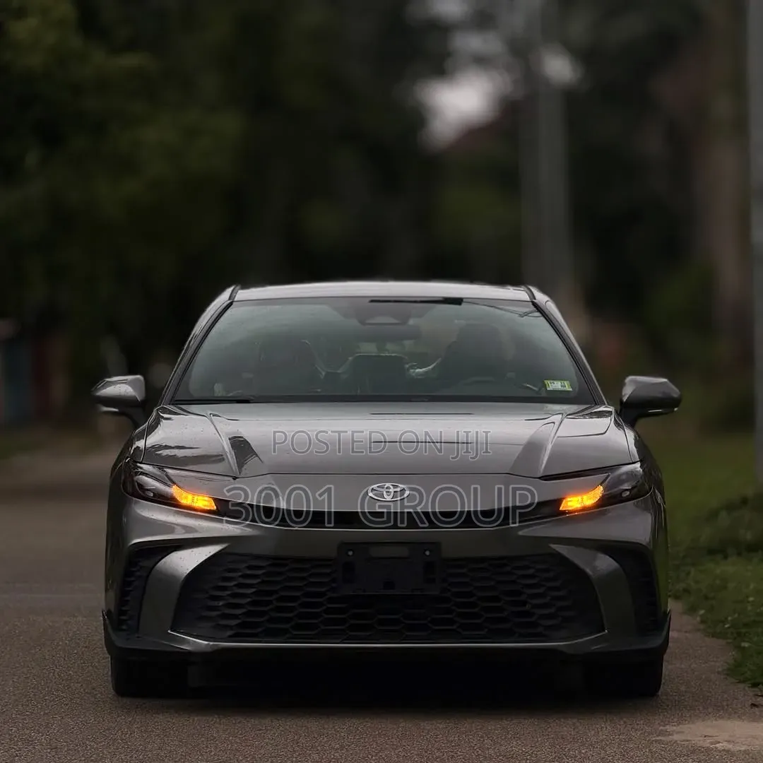 New Toyota Camry 2025 Gray