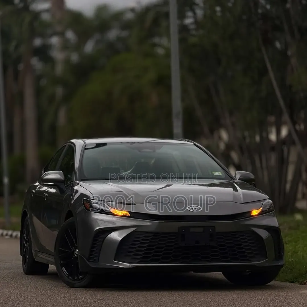 New Toyota Camry 2025 Gray