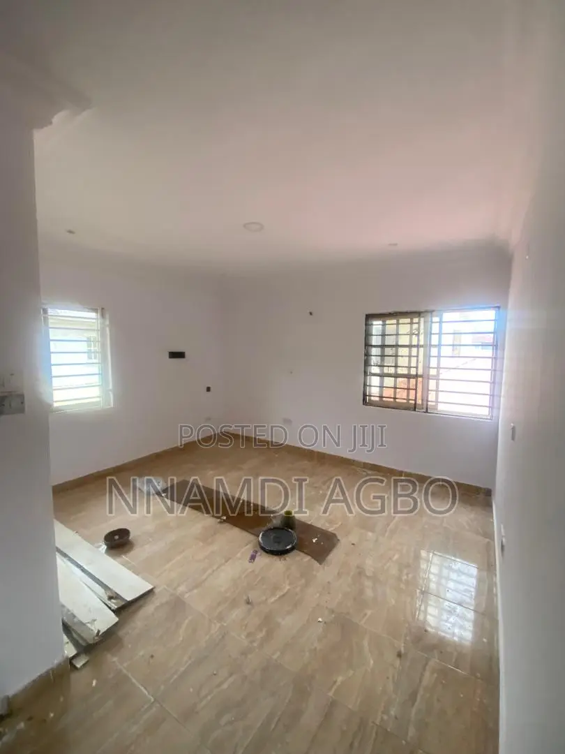 Mini Flat in Lekki Phase 1 for rent