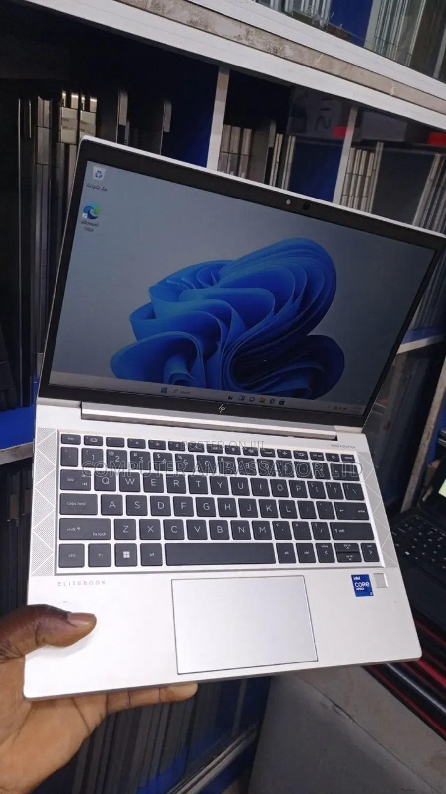 Laptop HP EliteBook 830 G8 16GB Intel Core i7 SSD 512GB