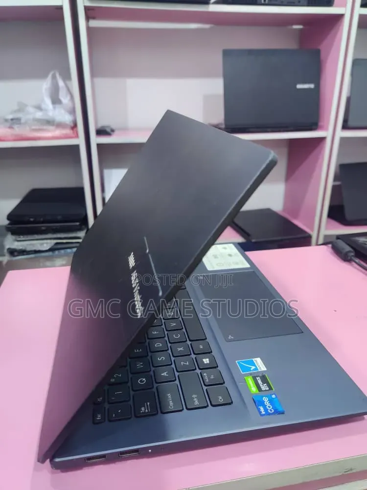 Laptop Asus Vivobook S 14 8GB Intel Core i5 SSD 512GB