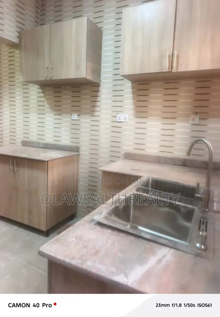 4bdrm Duplex in Okebadan Estate, Akobo for sale