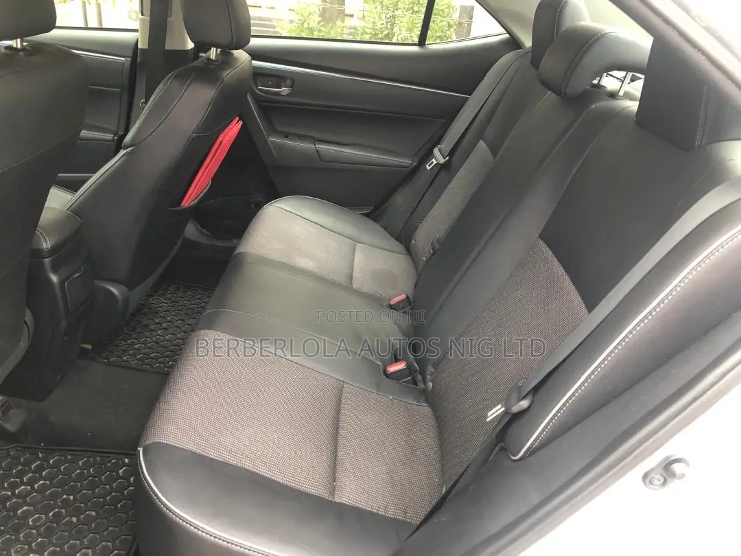 Toyota Corolla S Plus 4dr Sedan (1.8L 4cyl CVT) 2014 Silver