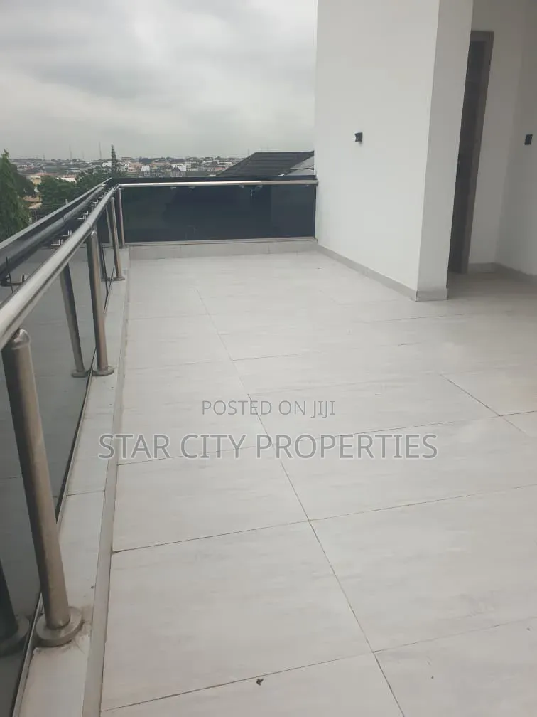 6bdrm Duplex in Magodo Phase 2 for sale