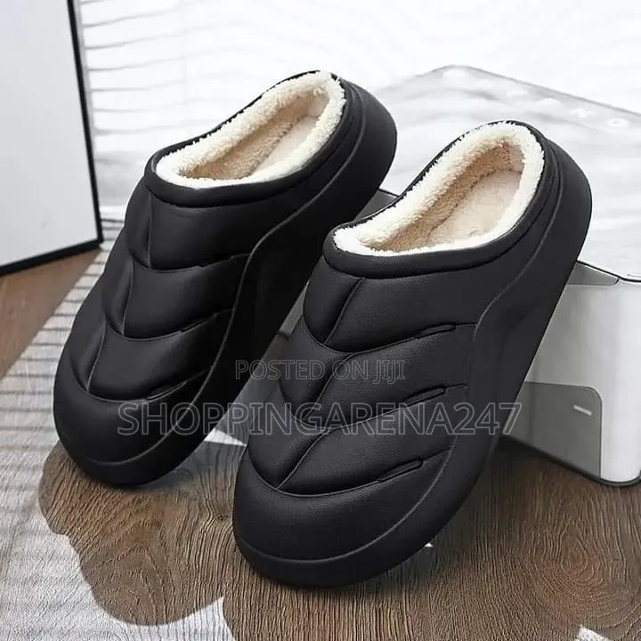 Light-Weight Fur Soft Unisex Clogs for Outdoor/Indoor- Black