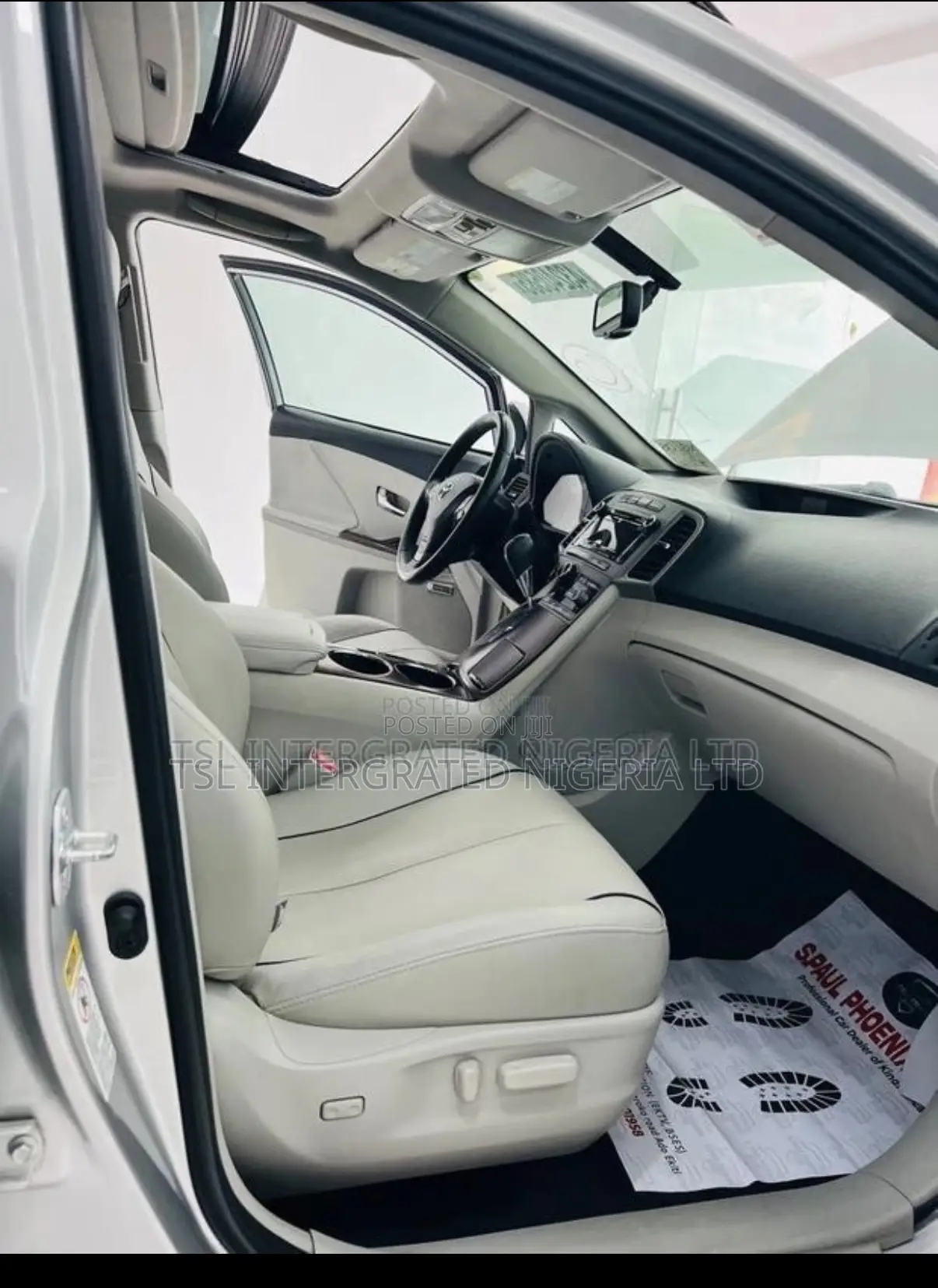 Toyota Venza 2011 Silver