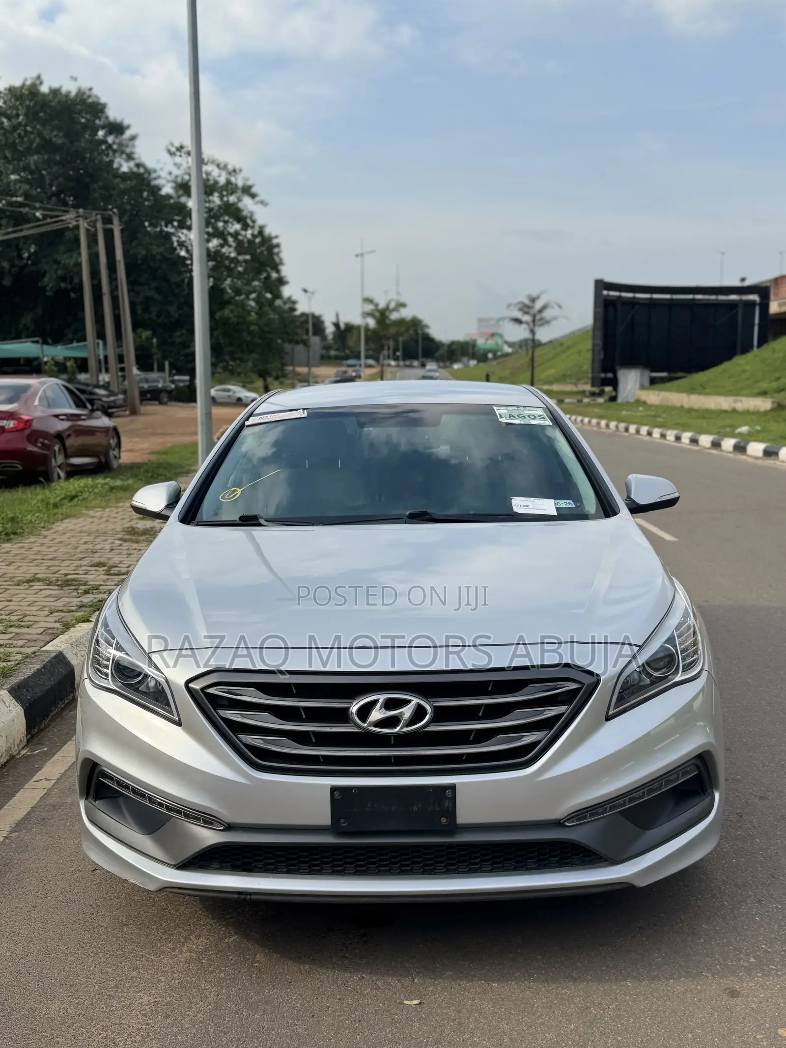 Hyundai Sonata Base Sedan FWD (2.4L 4cyl 6A) 2016 Silver