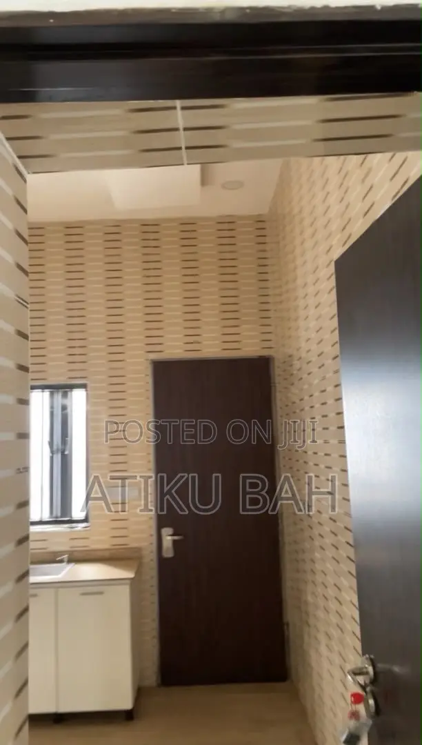 5bdrm Townhouse / Terrace in Guzape for rent
