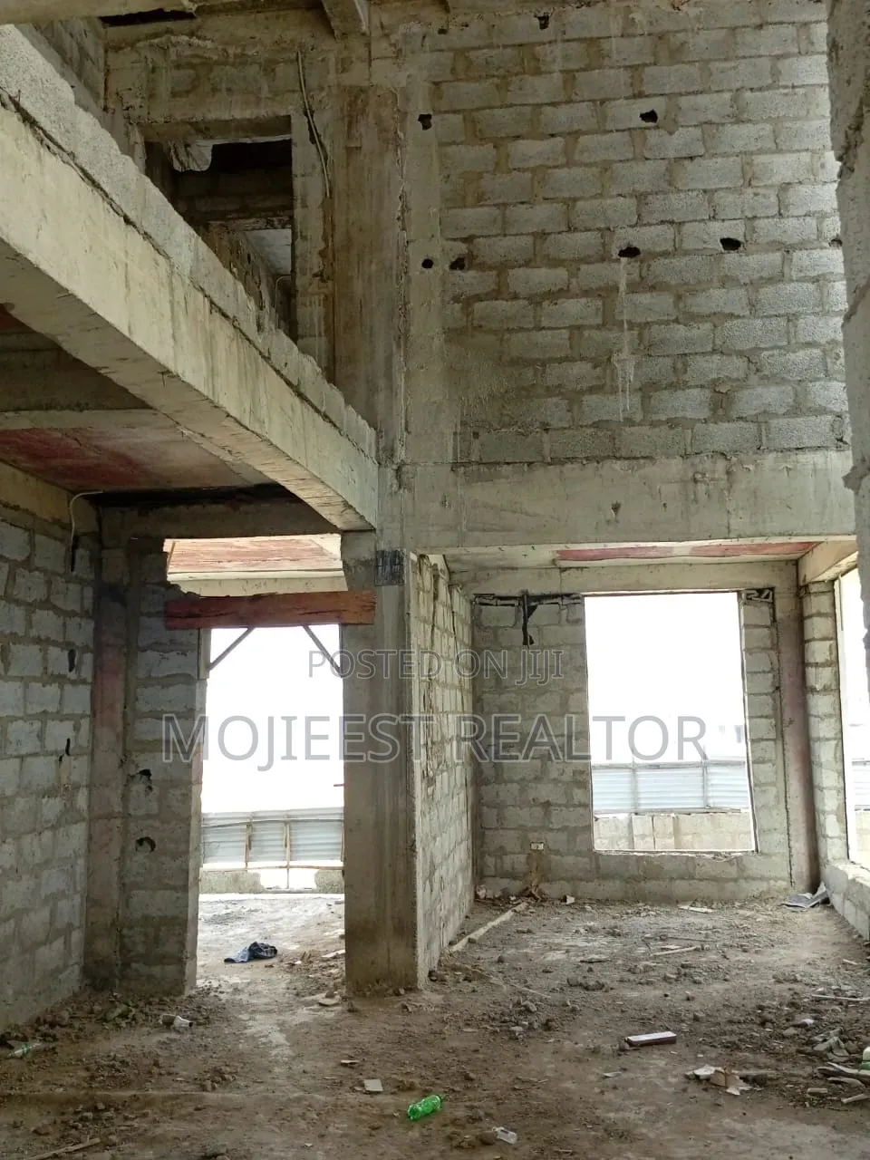 4bdrm Duplex in Back Of Von, Lugbe District for sale