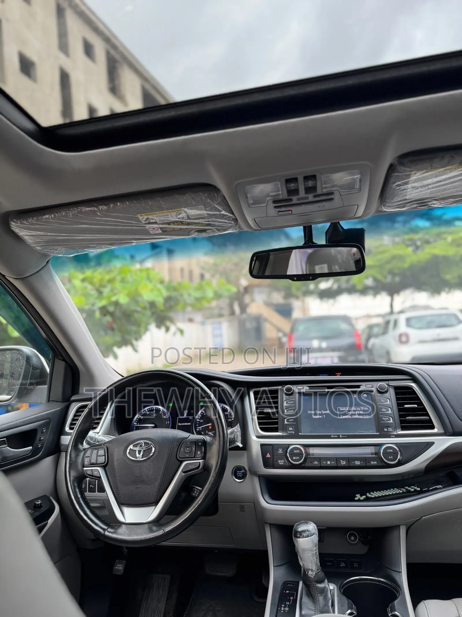 Toyota Highlander Limited 4dr SUV AWD (3.5L 6cyl 6A) 2015 White