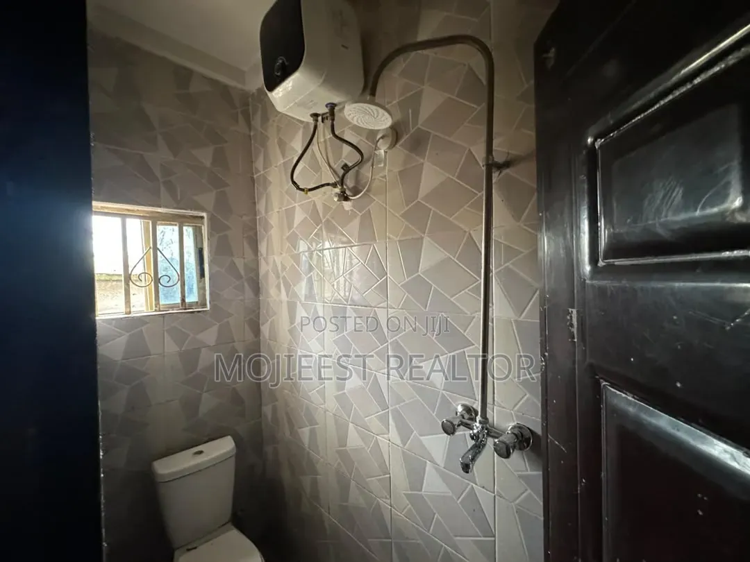 3bdrm Duplex in Millennium Shelter, Lugbe District for sale