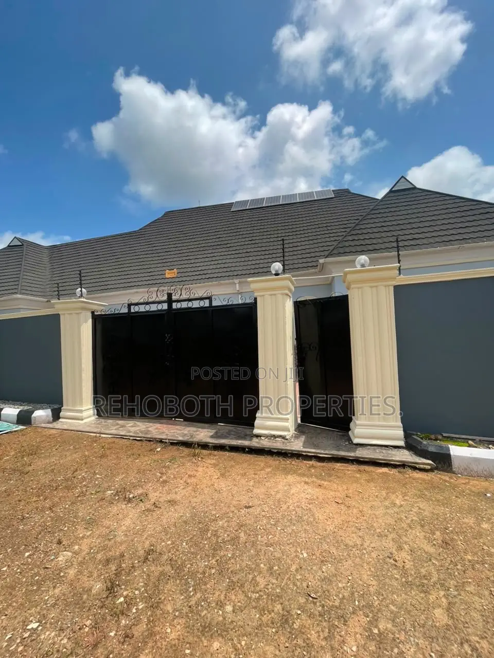 5bdrm Bungalow in Jankata, Akala Express for sale