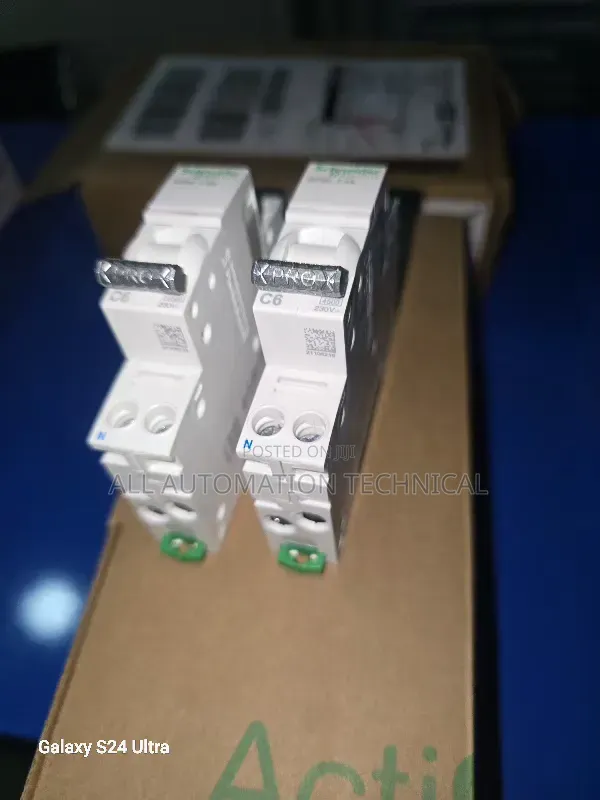 Schneider Circuit Breaker MCB Acti9 Pro 230V 1P+N 6A | A9DPNAC06.