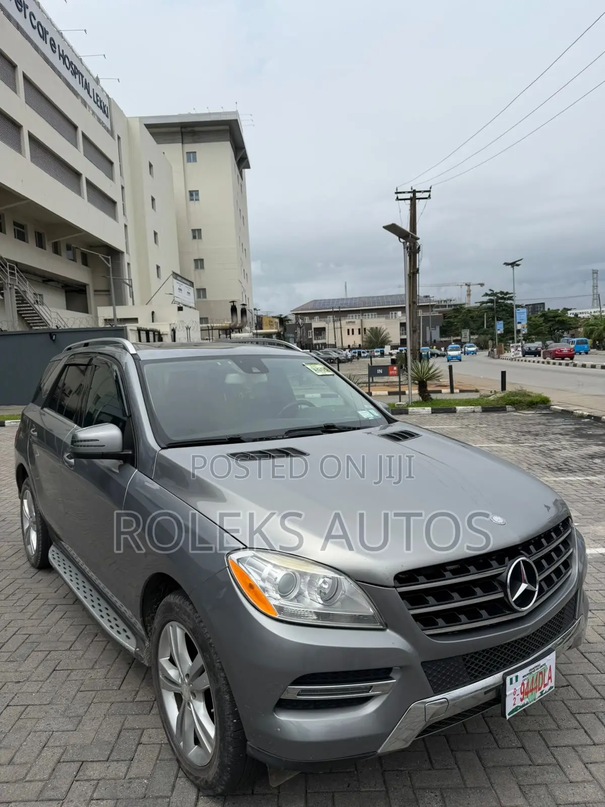 Mercedes-Benz M Class ML350 4MATIC 4dr SUV AWD (3.5L 6cyl 7A) 2014 Gray