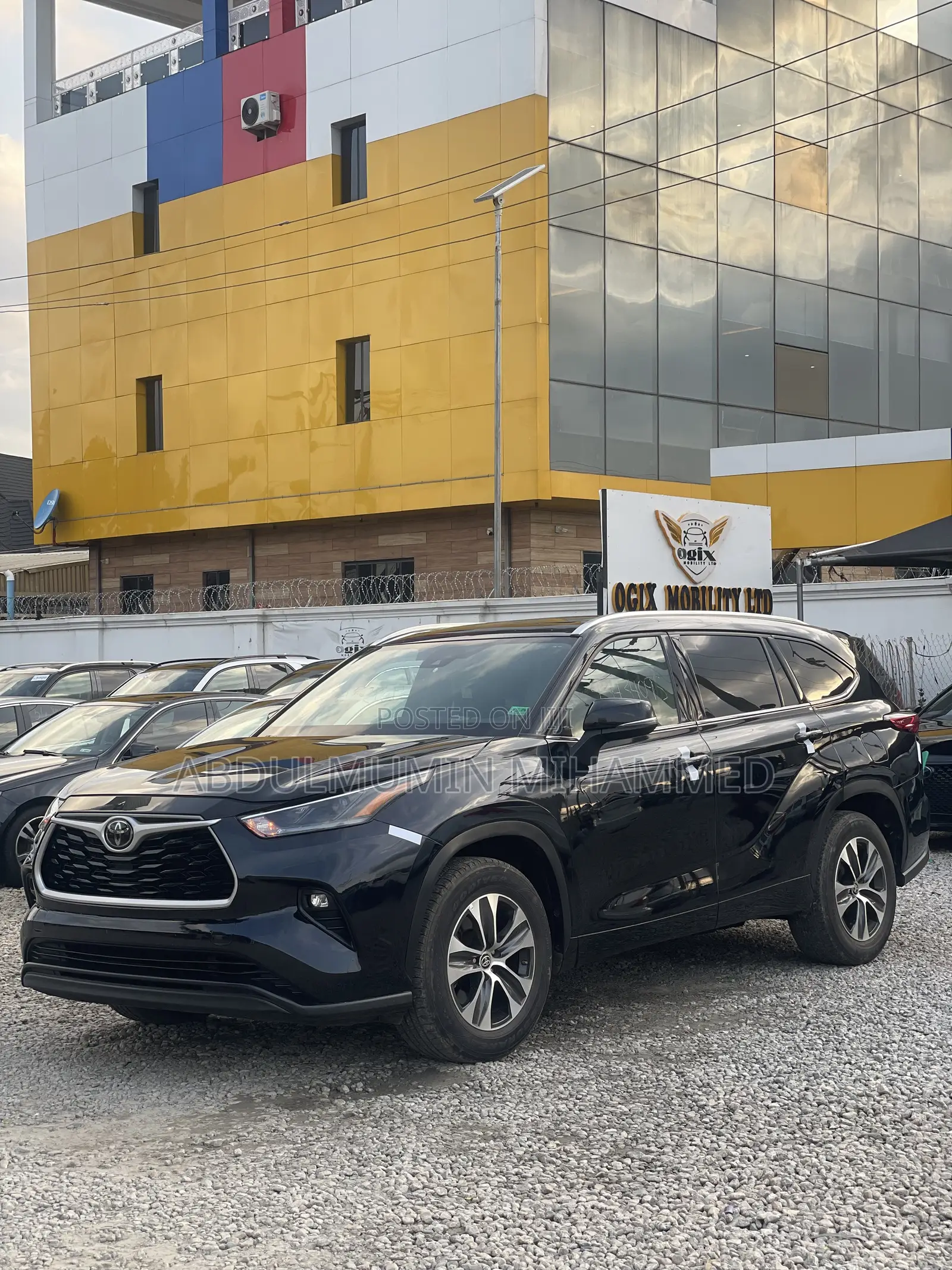 Toyota Highlander XLE 2021 Black