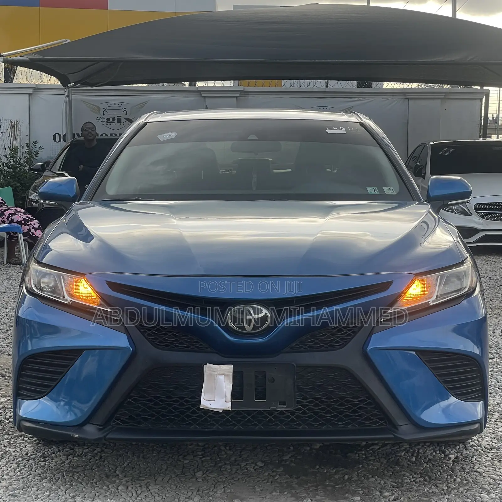 Toyota Camry SE FWD (2.5L 4cyl 8AM) 2018 Blue