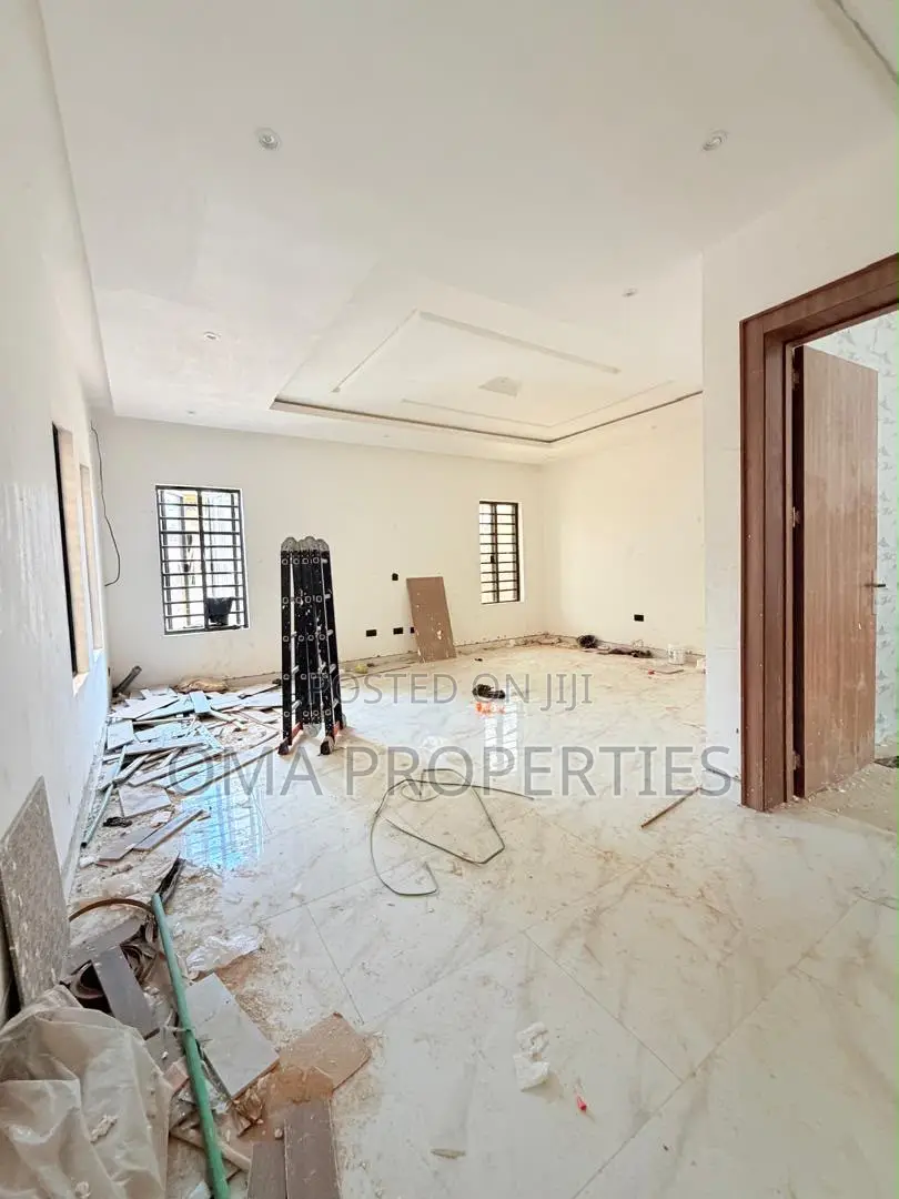 Furnished 4bdrm House in Adeniyi Jones for sale