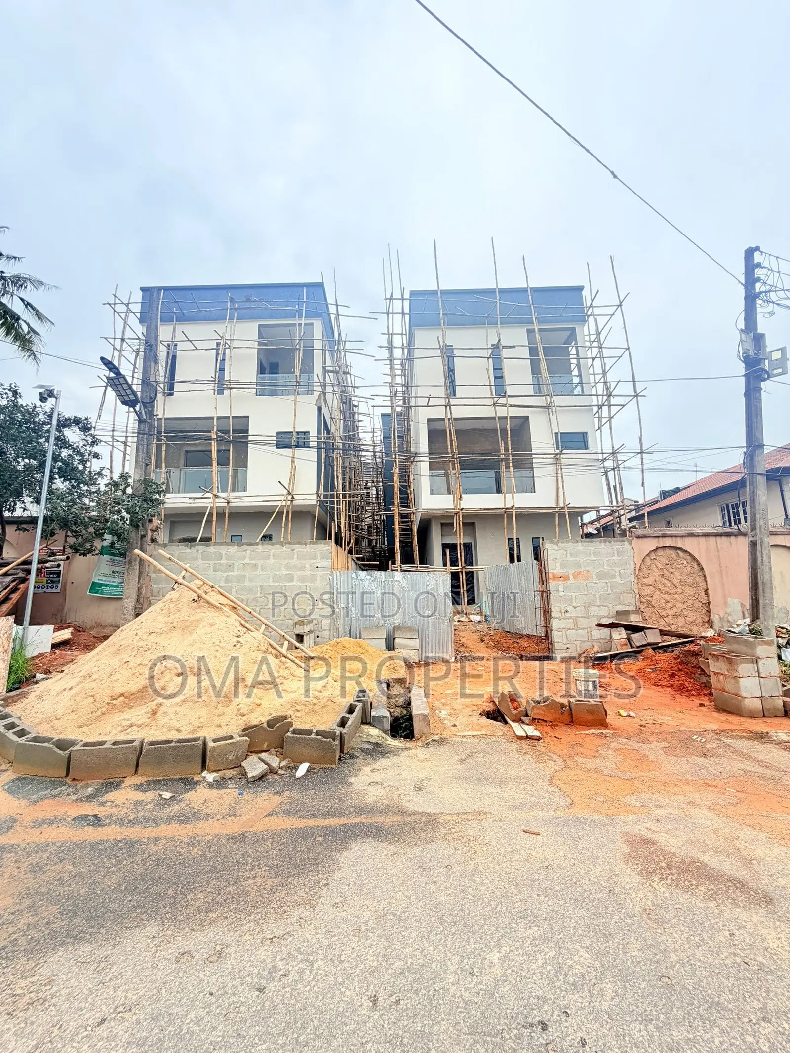 Furnished 5bdrm House in Magodo for sale