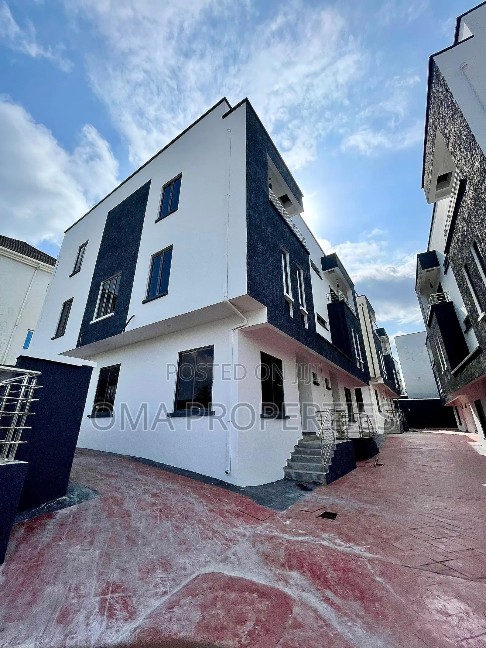 Furnished 4bdrm House in Ikeja GRA for sale
