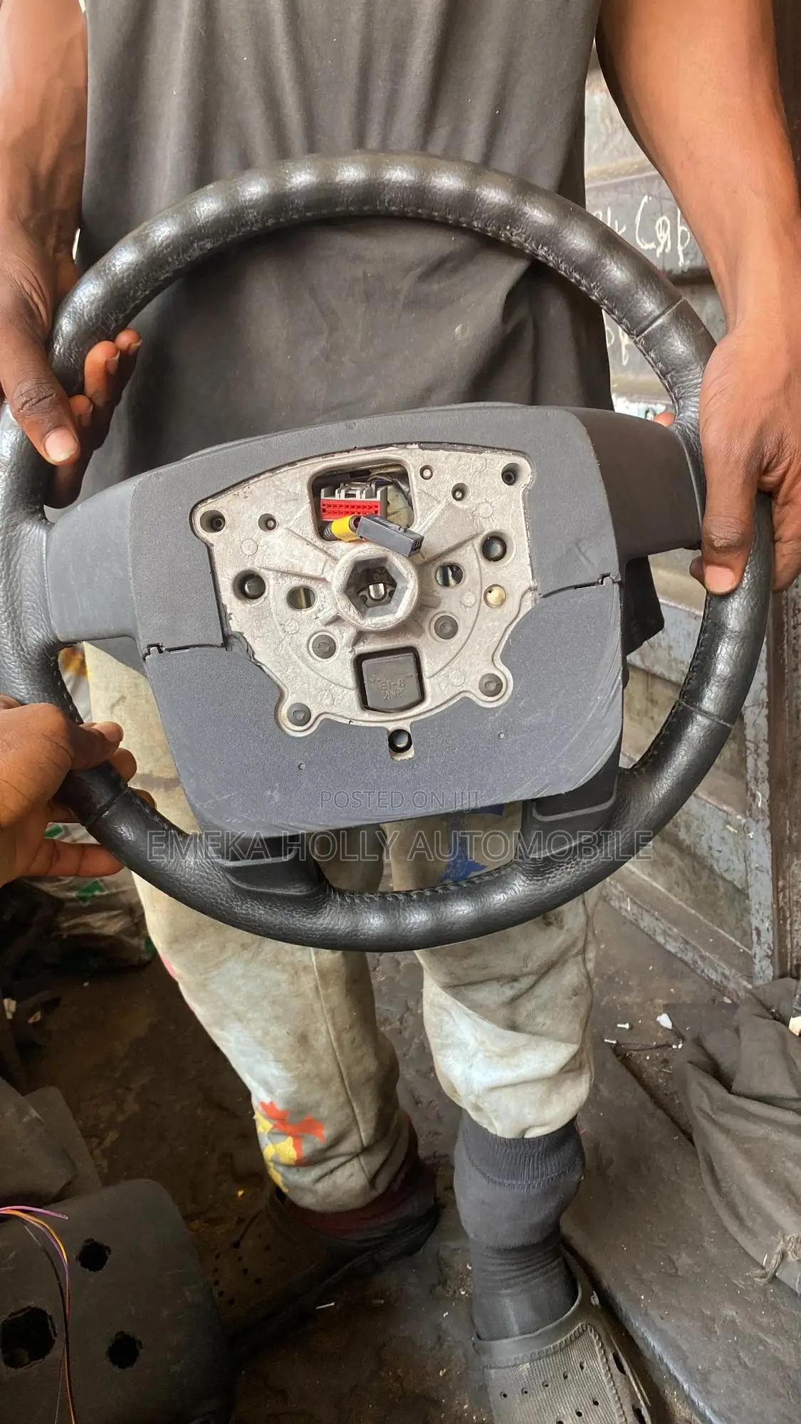 Direct Tokunbo Steering Wheel for Ford F-150 (2010 Model)