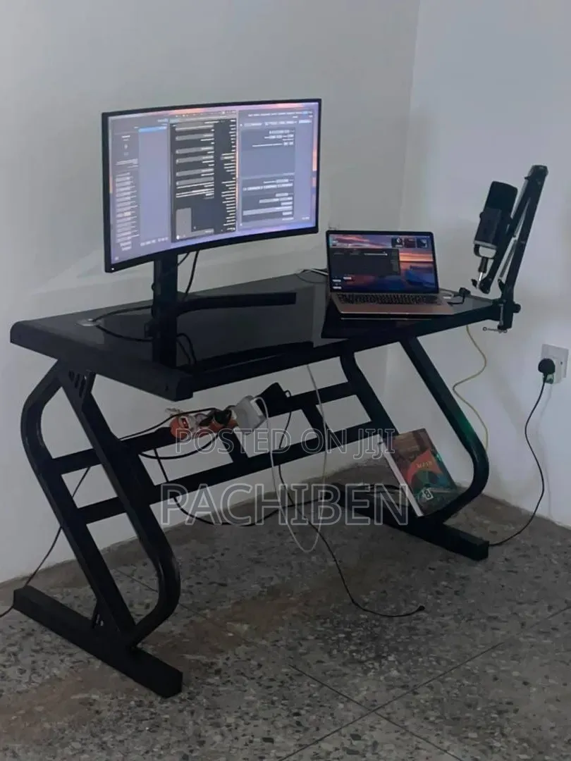 Elegant Executive Reading Table and Work Station
