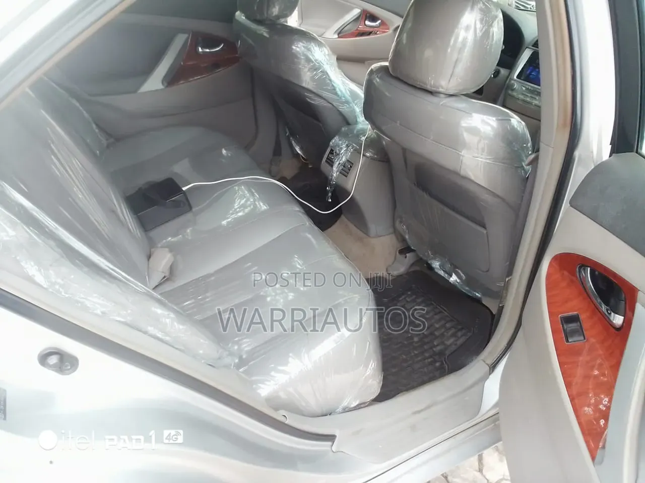 Toyota Camry 2010 Silver