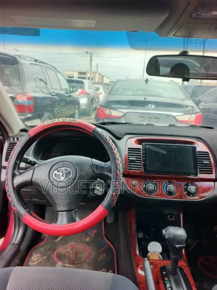 Toyota Camry 2004 Red