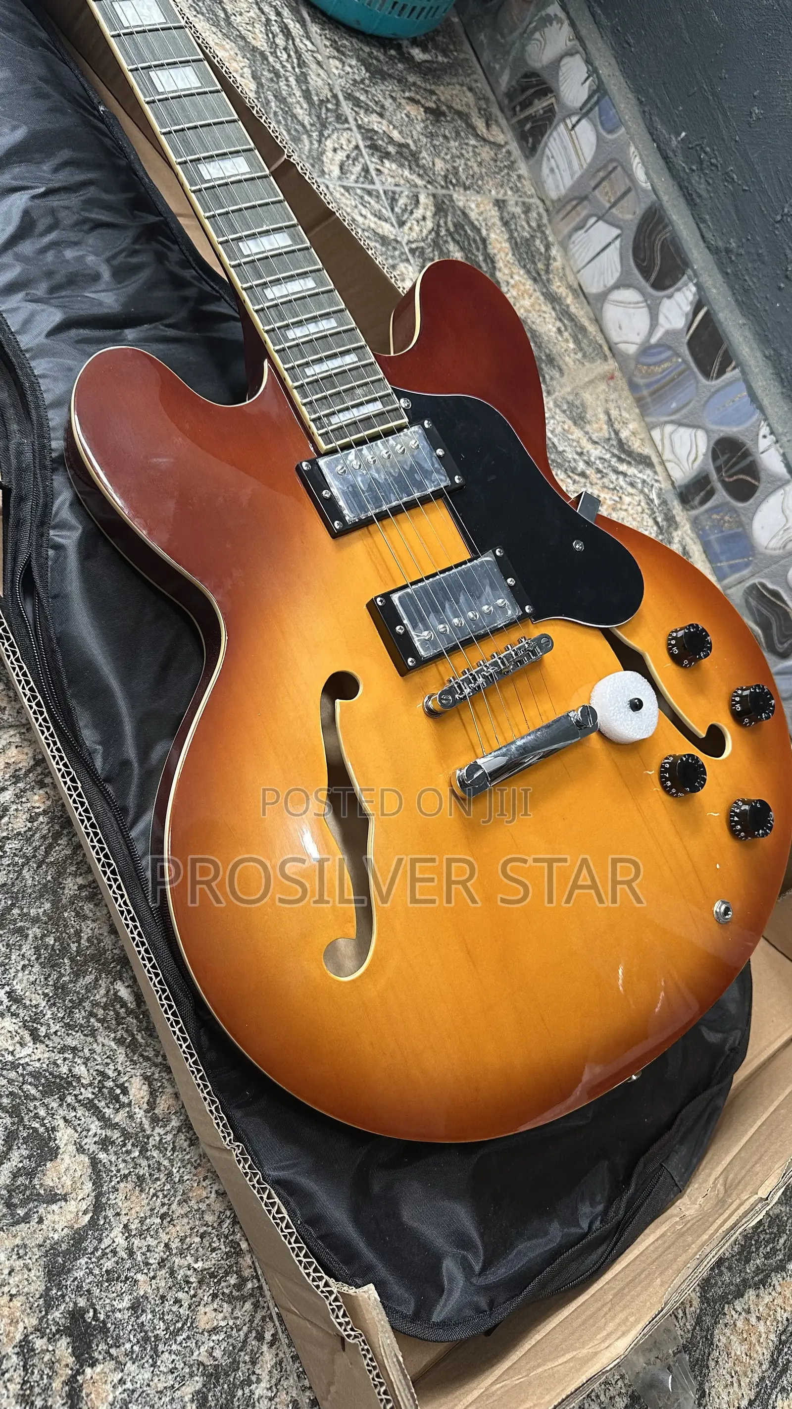The Fidelity ES-335 Style Semi-Hollow Electric Guitar